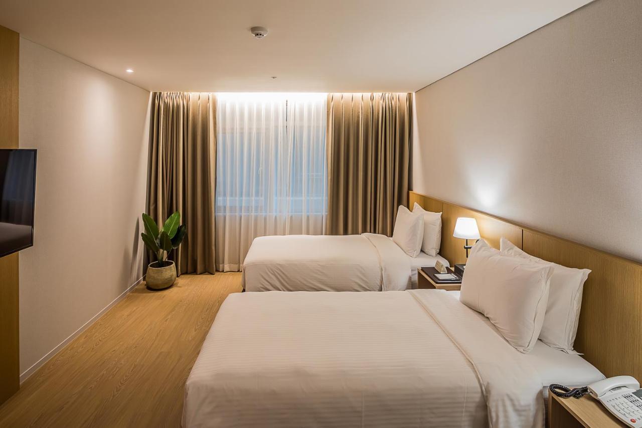 Aank Hotel Incheon Guwol Exteriör bild